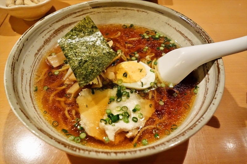 『鳥九』で日本酒の後に『比内地鶏ラーメン』を食べるとか＠秋田県
