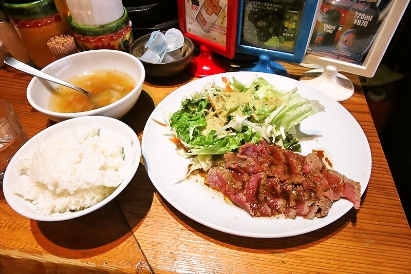 町田『コシード・デ・ソル』スペシャル牛ステーキ的ランチを食す！