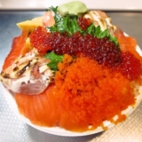 『遊喜や』親子丼（サーモン・イクラ）大盛りが1㎏な件＠麻布大学
