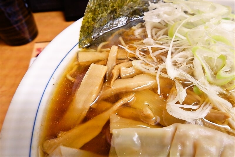 『らーめん勇志郎製麺研究所』ワンタン麺4