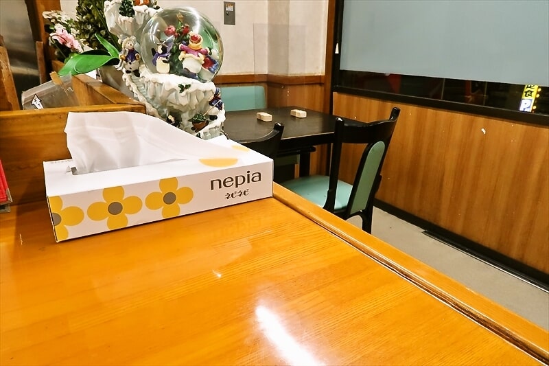 『中華料理 品香苑』テーブル席