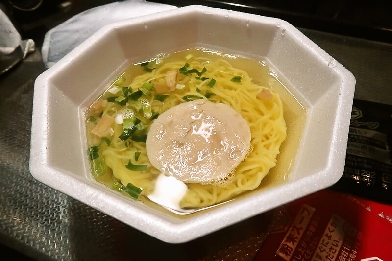 『 日清ドロラ王 ドロ、コッテリ、鶏白湯』カップ麺7