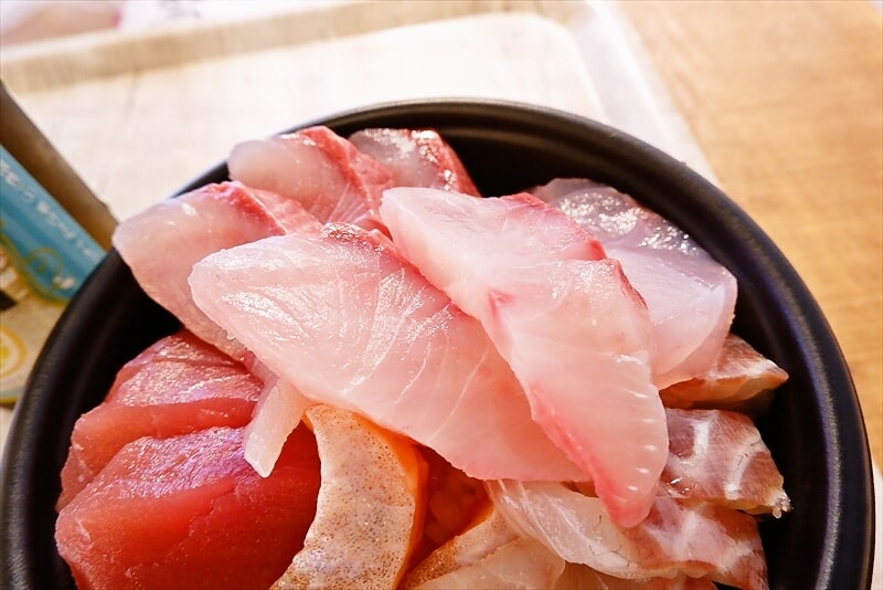 『おさかなパラダイス』海鮮丼5