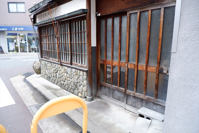 福岡県博多市『かどや食堂』外観写真1