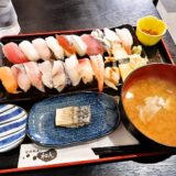 さかた海鮮市場『喰居来居や 和ん』満腹ランチ的な握り寿司とウニを食べる