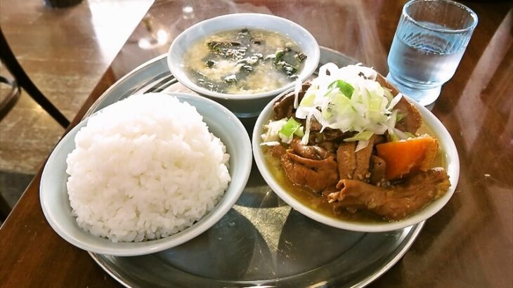 町田市『もつ煮の店マボロシ』ランチの定食は御飯お替り無料ですよ！