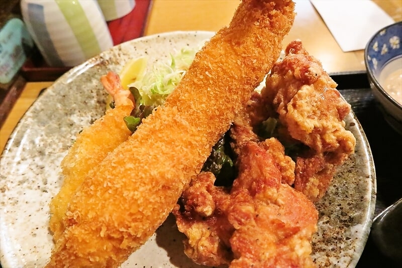 大阪市難波『普通の食堂 いわま』メガエビフライ定食7