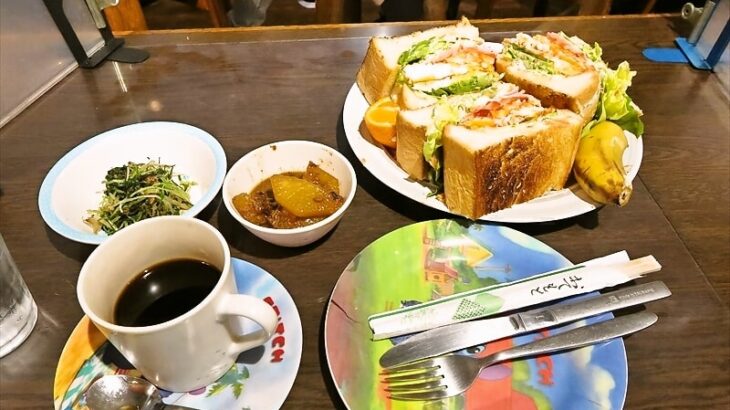 大阪『喫茶Y（ワイ）』モーニングでデカ盛りハーフサンド卵10個＠メニュー写真有り