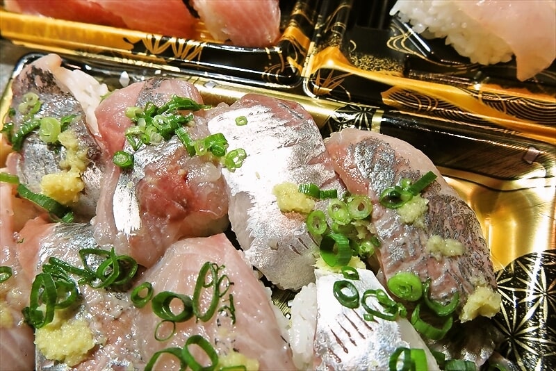 『角上魚類（かくじょうぎょるい）相模原店』ウマヅラハギの握り寿司10