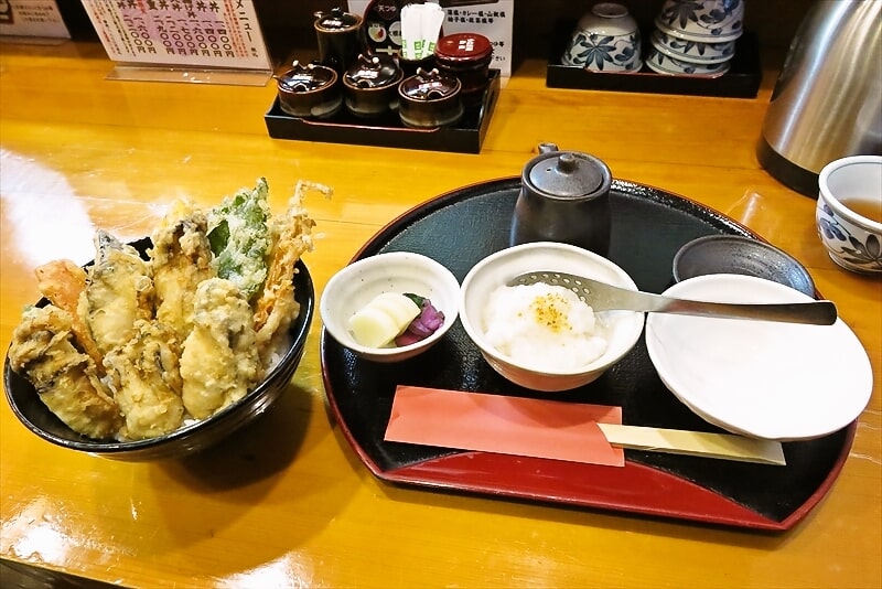 広島『季節料理 天ぷら 寿司 宝（たから）』牡蠣天丼2
