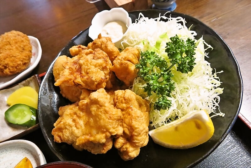 相模原市『鶏料理の店 壽屋（ことぶきや）』鶏の唐揚げ定食4
