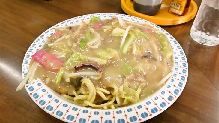 長崎市『長崎金龍ラーメン』皿うどん（太麺）とかメニュー写真など