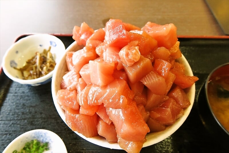 静岡県清水港清水魚市場『魚市場食堂』まぐろいっぱい丼3