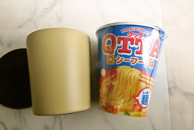『ＮＯＯＤＬＥ ＧＯＭＵＧ（ヌードル ゴーマグ）』カップ麺保温容器11