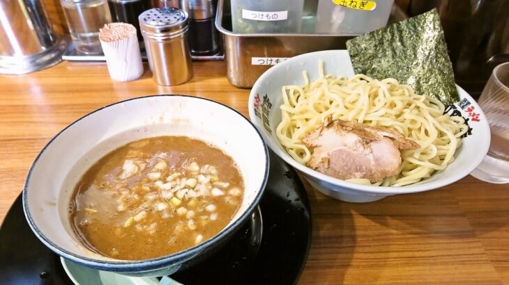 町田市常盤町『横濱家系ラーメン町田商店マックス』つけ麺を食べる時