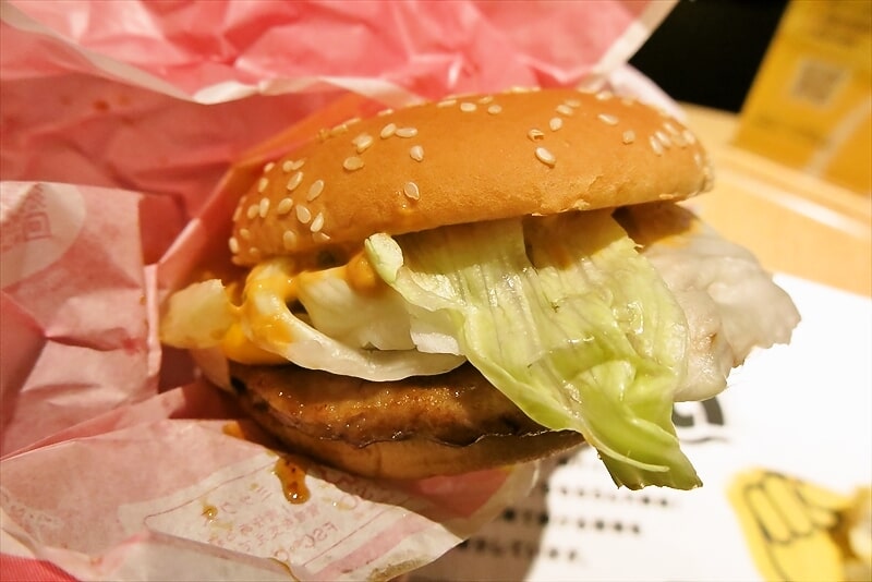 『マクドナルド』香ばし醤油マヨたまごてりやき＆旨辛チーズてりやき13