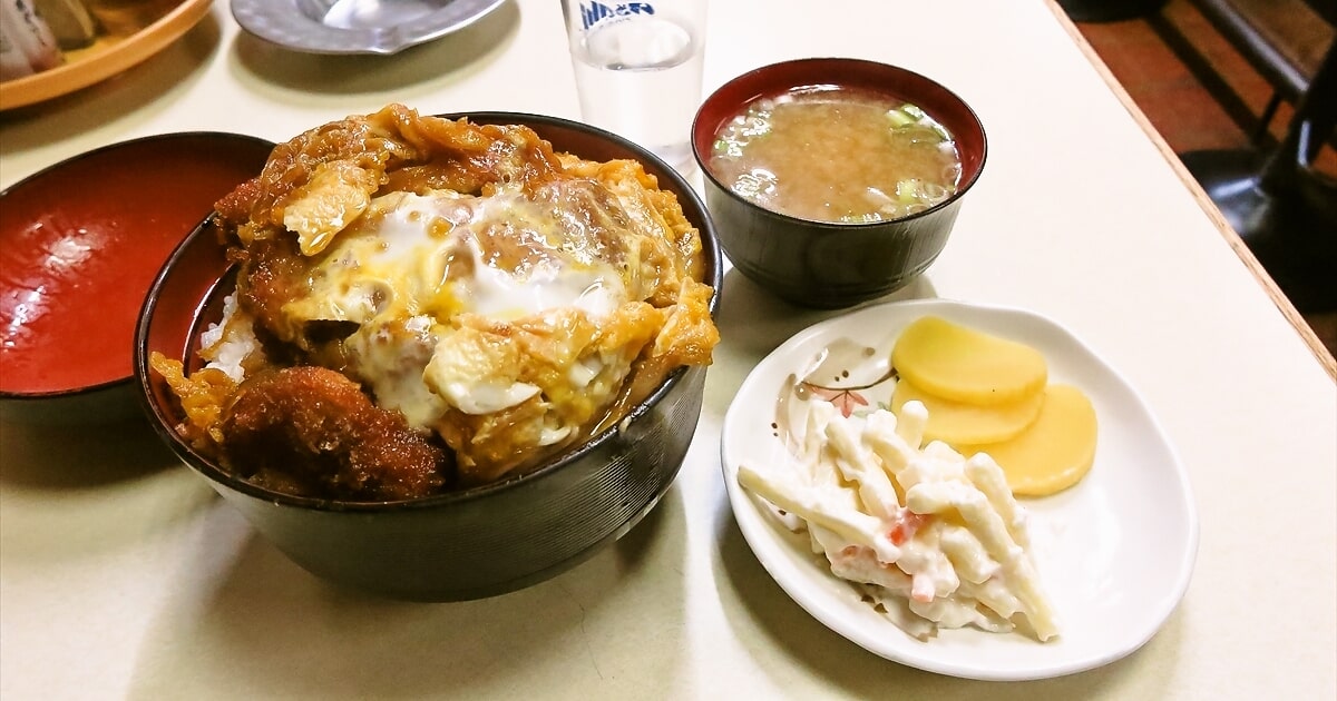 相模原市『中華料理 大勝軒（たいしょうけん）』カツ丼大盛りサムネイル