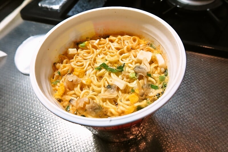 『サッポロ一番 カップスター スンドゥブチゲ味 タテビッグ』カップ麺9