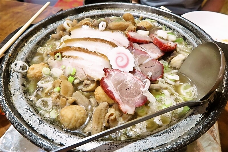 2024年小田急相模原『焼肉はせ川』ホルモンラーメン1