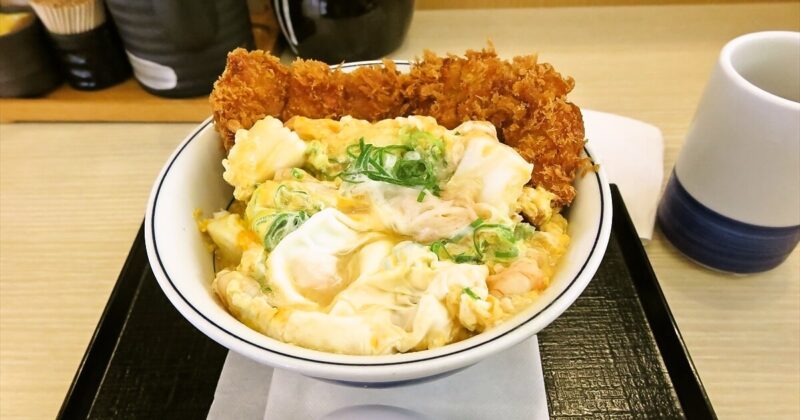 2024年7月相模原市『かつや相模原店』海鮮たまごチキンカツ丼サムネイル