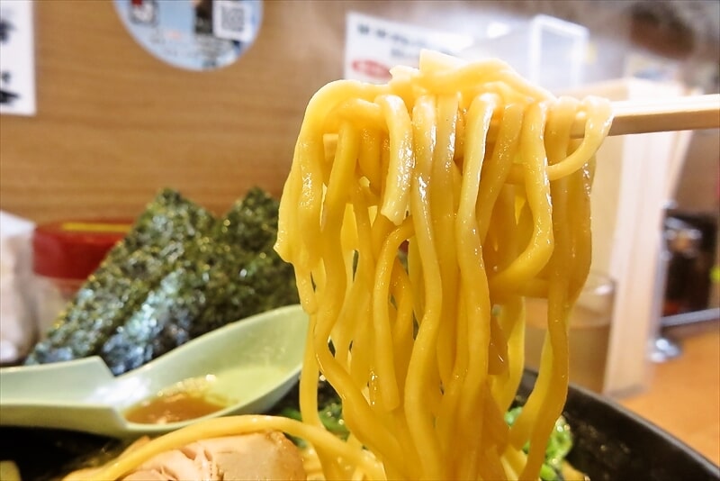 町田駅『横濱家系ラーメン町田商店本店』ラーメン＆小ネギチャーシュー丼11