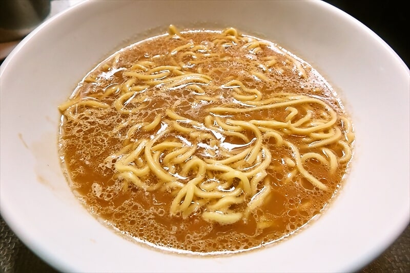 『山岡家 醤油ラーメン1食 乾麺タイプ』をタークのフライパンで作る18