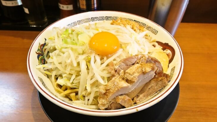 町田駅『ラーメン豚山（ぶたやま）町田店』小ラーメン汁なしをレビュー