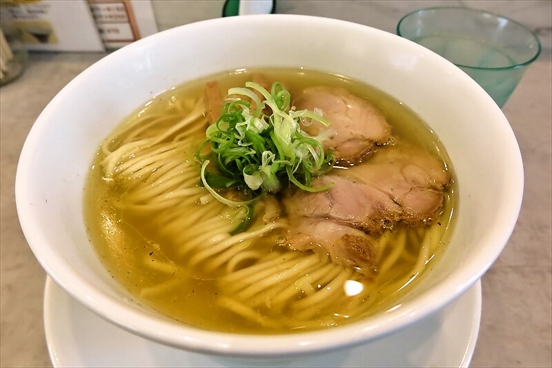 相模原市『らぁ麺 吉凛（きちりん）橋本本店』塩ラーメン2