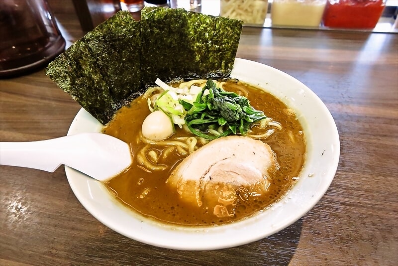 横浜家系ラーメン『魂心家（こんしんや）相模大野店』黒胡椒味噌ラーメン1