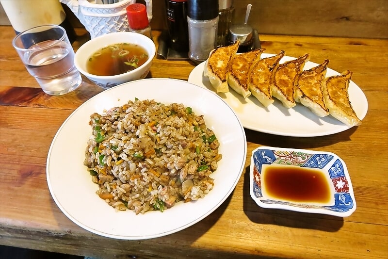 町田市『ラーメン餃子 正太楼（しょうたろう）』チャーハン＆餃子1