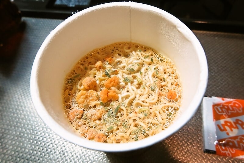 タイのカップラーメン（トムヤム風味）11