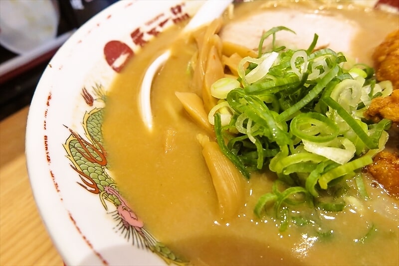 町田駅『天下一品 町田店』こってり唐揚げラーメン4