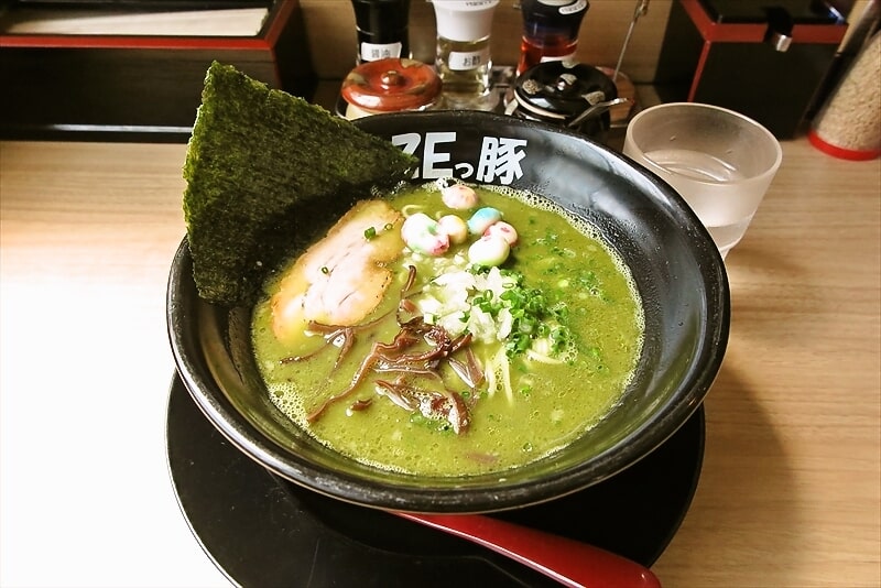 相模原市『麺や ZEっ豚（ぜっとん）』抹茶豚骨ラーメン2