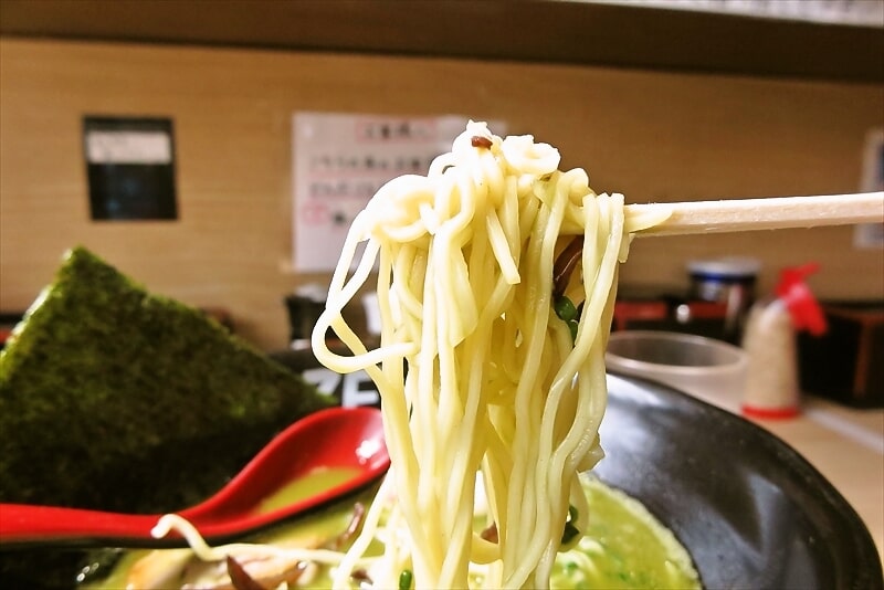 相模原市『麺や ZEっ豚（ぜっとん）』抹茶豚骨ラーメン9