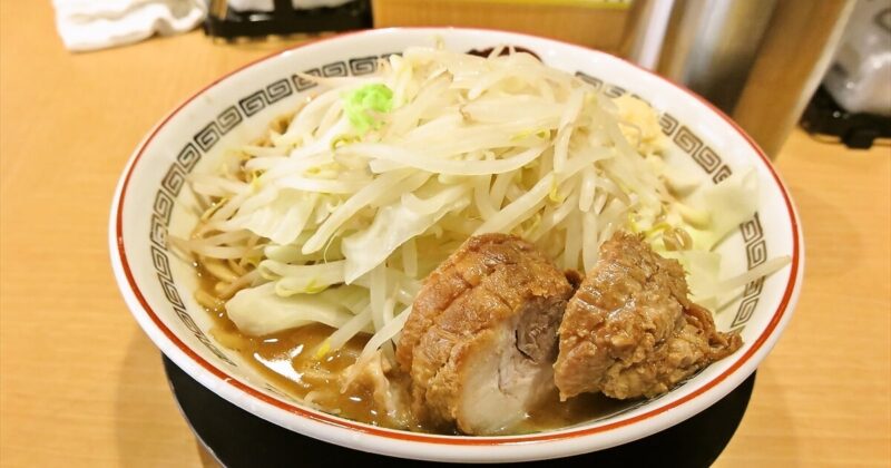 町田駅『ラーメン豚山 町田2号店』小ラーメンサムネイル