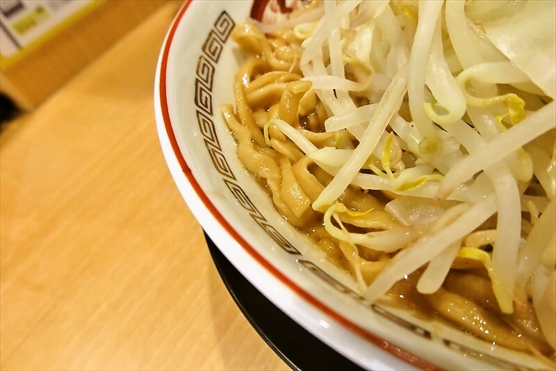 町田駅『ラーメン豚山 町田2号店』小ラーメン6