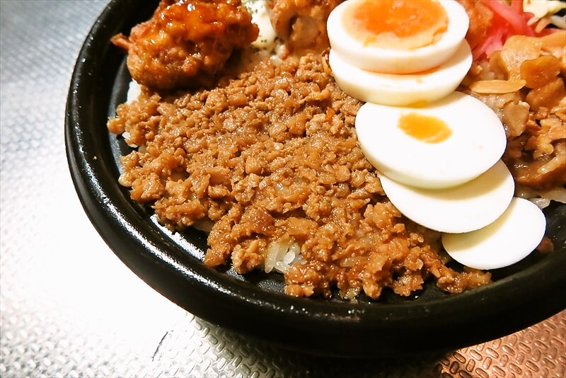 『ファミリーマート』大盛ごはん！タルタルから揚げ＆にんにく豚焼肉丼＠背徳のコンビニ飯10