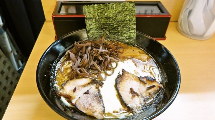 淵野辺駅『佐賀熊本らーめん 梅吉』でラーメンを食べる時＠相模原市