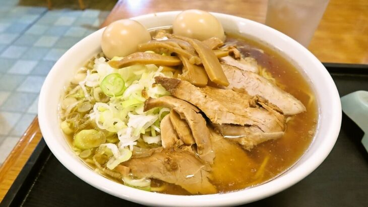 相模原市『淵野辺 大勝軒』ラーメン大盛り味玉2で1070円ですよ！