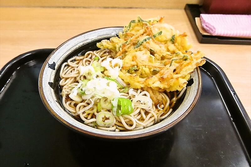 橋本駅『そば・うどん めん処 一ぷく 橋本店』天ぷら蕎麦2