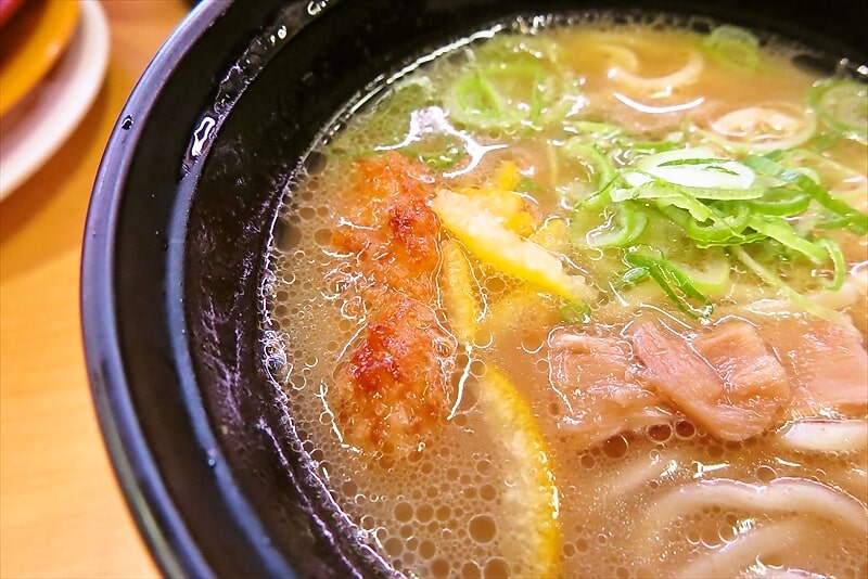 『スシロー』貝ガラ屋監修 牡蠣白湯ラーメンかきフライのせ＆新濃厚かに味噌ラーメン17