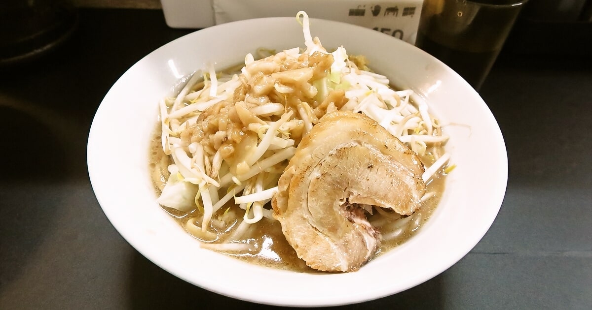 町田市町田駅『ラーメン豚ギャング 町田店』ラーメン200gサムネイル