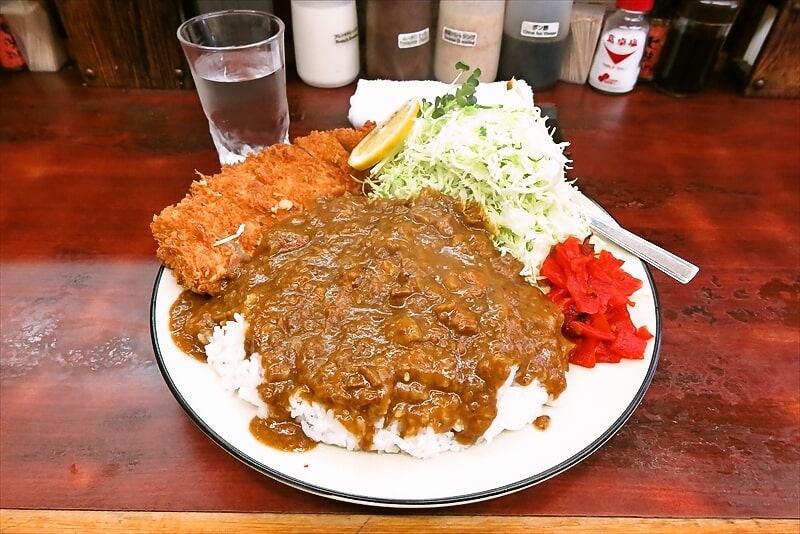 相模原市『とんかつ赤城』カツカレー並盛1