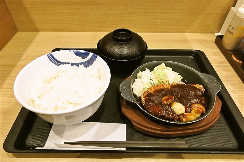 『とんかつ 松のや』にんにく醤油のフライドステーキ定食1