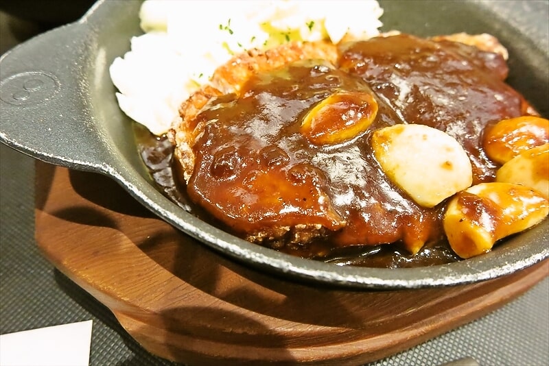 『とんかつ 松のや』にんにく醤油のフライドステーキ定食8