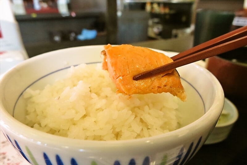 『丼ぶり 京風うどん なか卯（なかう）』銀鮭朝食並盛り11