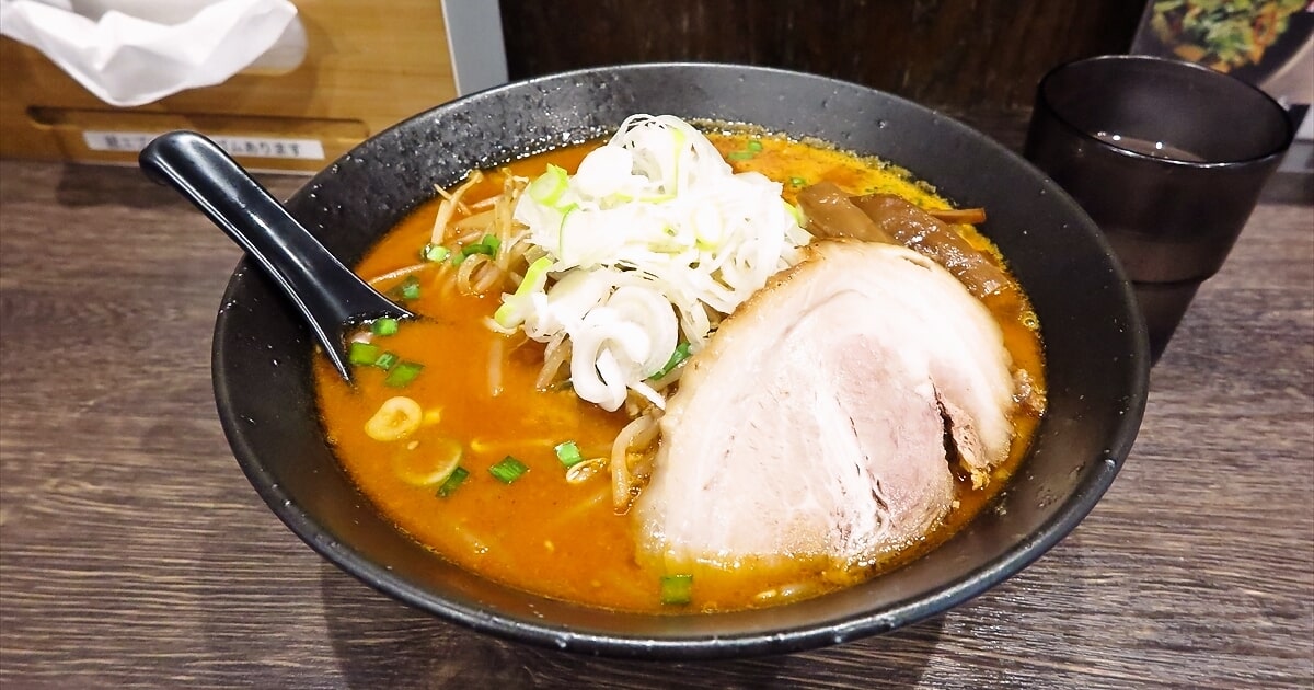 相模原市『札幌ラーメン 左馬』辛味噌ラーメン大盛りサムネイル