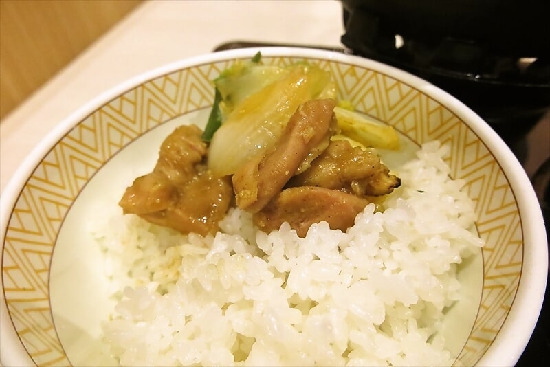 『すき家』鶏カレー担々鍋定食13