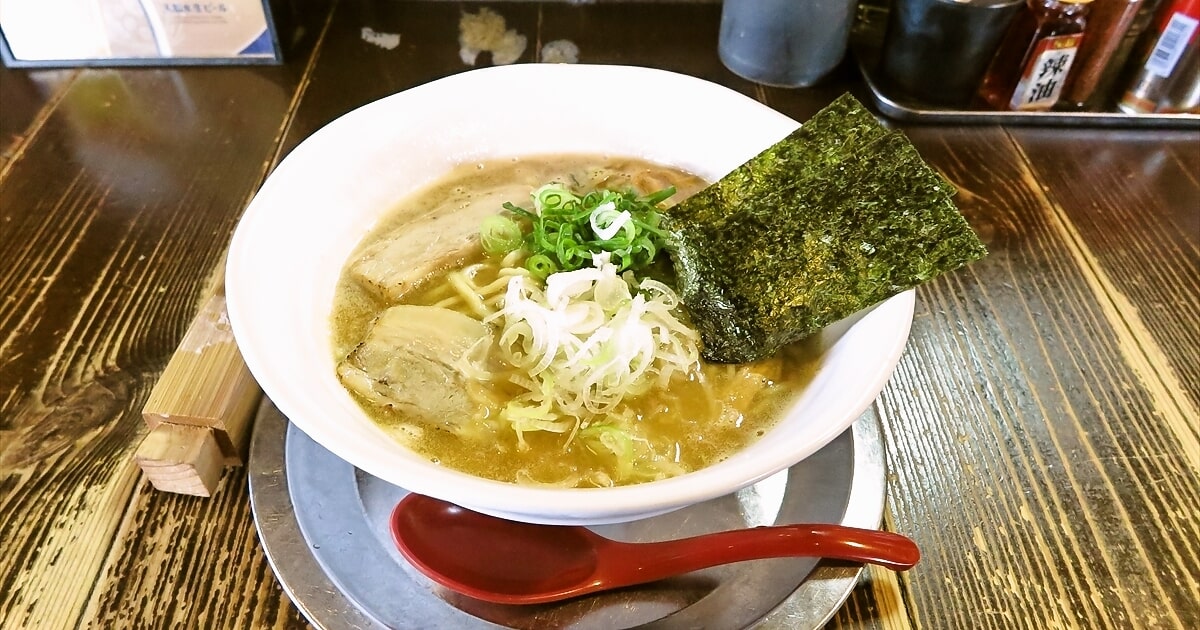 相模原市『夜鳴き軒』鶏白湯ラーメンサムネイル