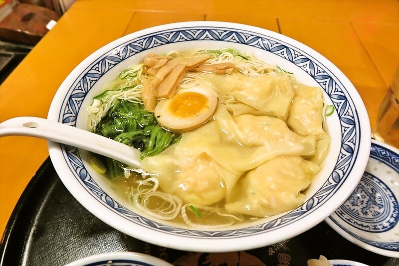 町田駅『中国ラーメン揚州商人』海老ワンタンメン＆チャーハン＆餃子4